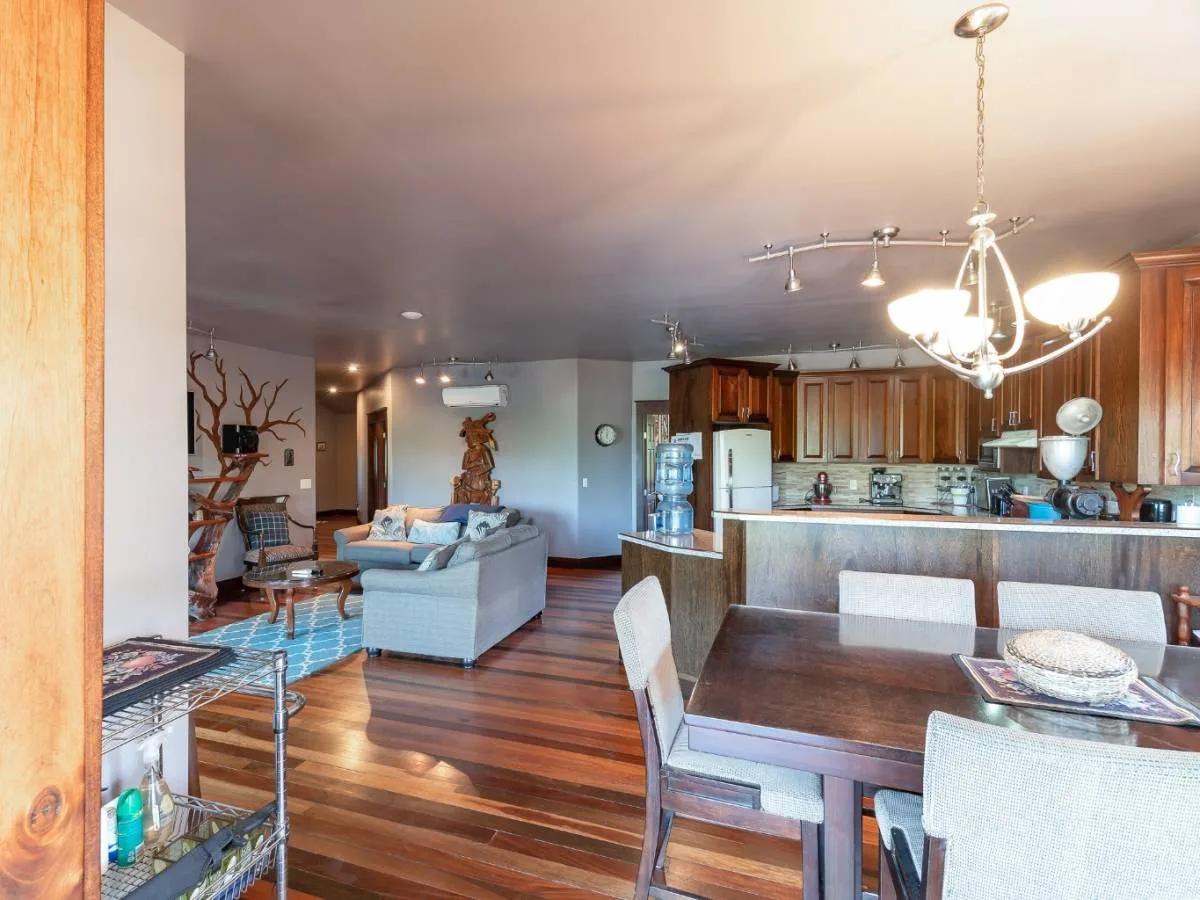 Luxury 3-Bedroom Home with Two Turnkey Income-Producing Rental Units, Gorgeous Sunset & Sea-views - Photo 6