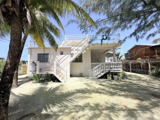 Your Next Income-Producing Property- Caye Caulker, South Island