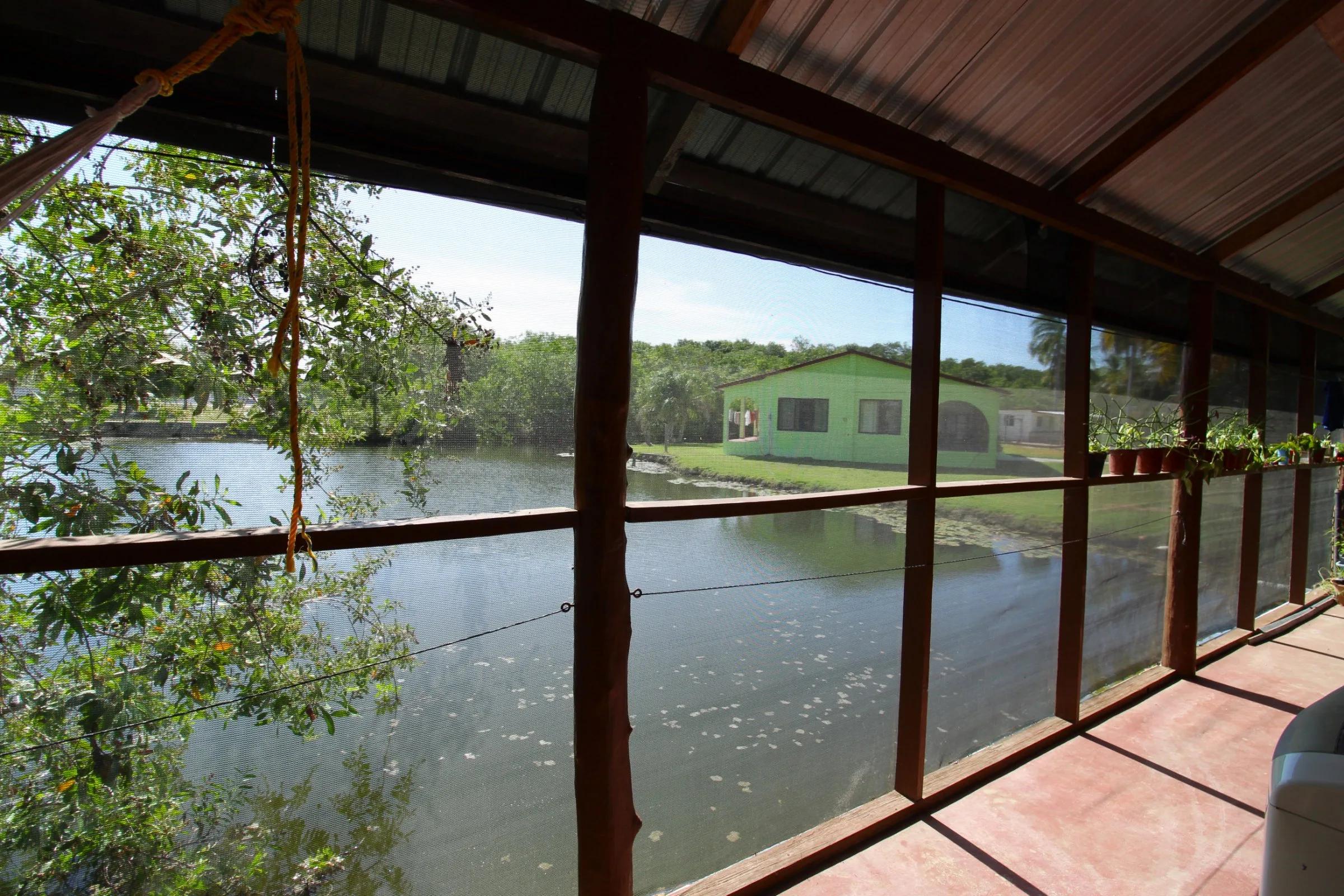Sunlit Waterway - Duplex Home with Boat Canal - Photo 8