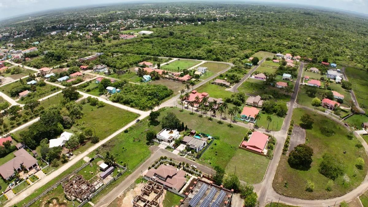 Exclusive Opportunity in Prestigious University Heights Belmopan - Photo 2