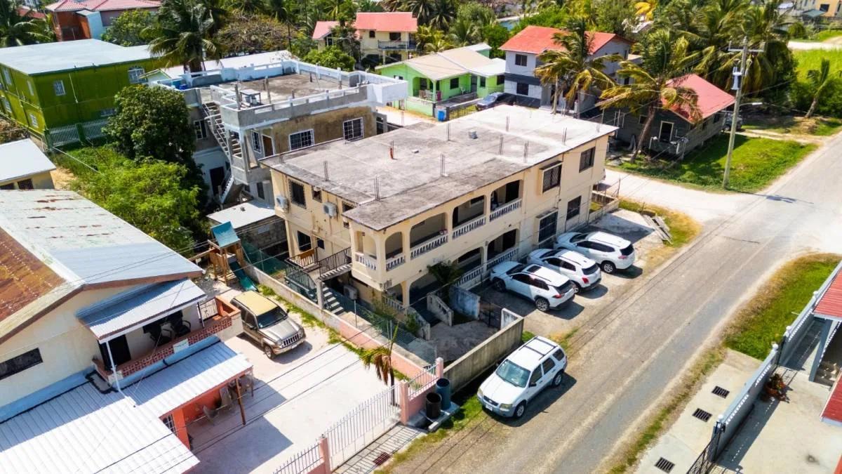 4 Unit Investment Property With Expansion Potential | Belama Phase 2 - Photo 4