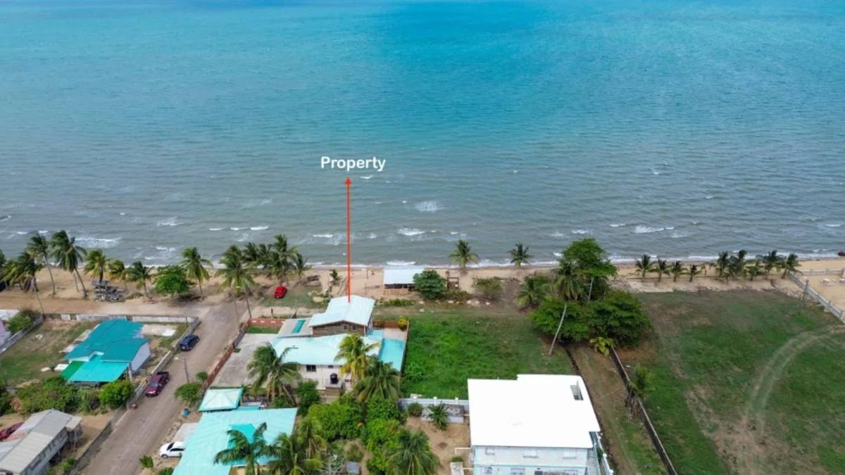 Beachfront Sanctuary in Dangriga Town - Photo 3