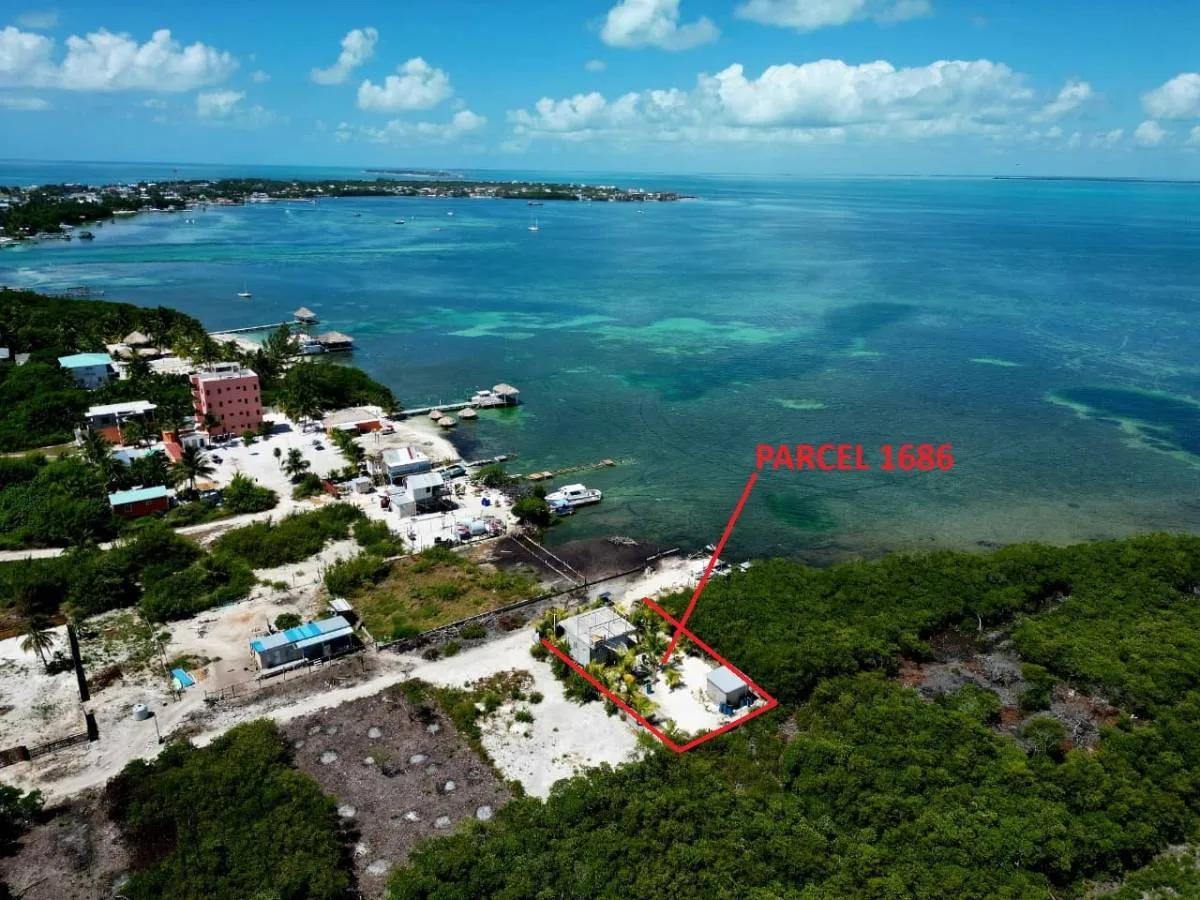 Western Sea and Sunset View lot including a One Bedroom Project Home- North Caye Caulker - Photo 2