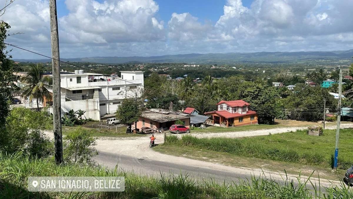 Highway lot for sale in San Ignacio, Cayo District, Belize - Photo 3