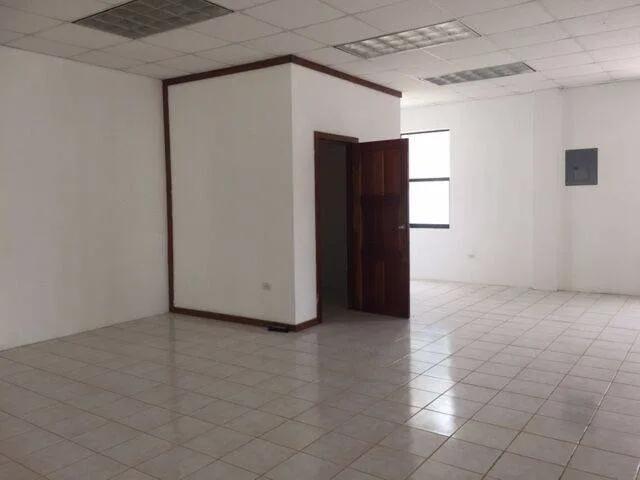 Office Space for Rent in Ideal Location - Photo 2